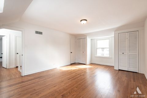 Tiny photo for 6908 N Mendota Avenue, Chicago, IL 60646 (MLS # 12556613)