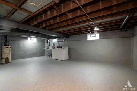 Tiny photo for 6908 N Mendota Avenue, Chicago, IL 60646 (MLS # 12556613)