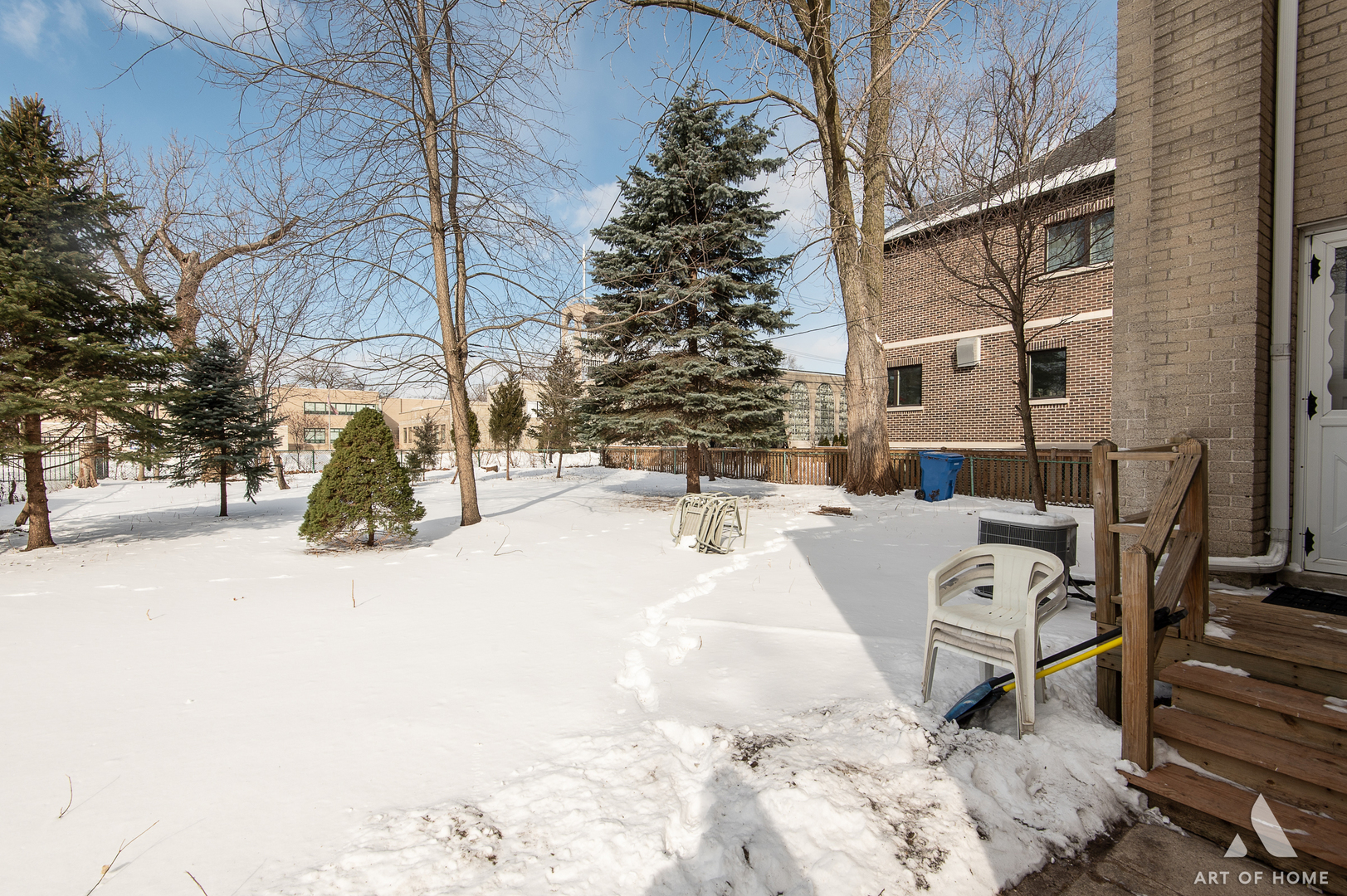 6908 N Mendota Avenue