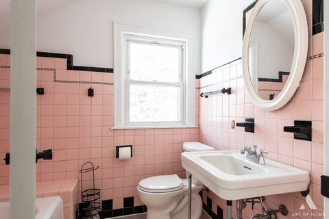 Tiny photo for 6908 N Mendota Avenue, Chicago, IL 60646 (MLS # 12556613)