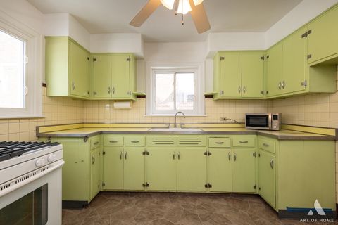 Tiny photo for 6908 N Mendota Avenue, Chicago, IL 60646 (MLS # 12556613)