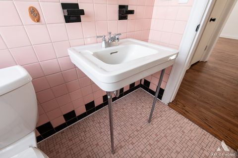 Tiny photo for 6908 N Mendota Avenue, Chicago, IL 60646 (MLS # 12556613)