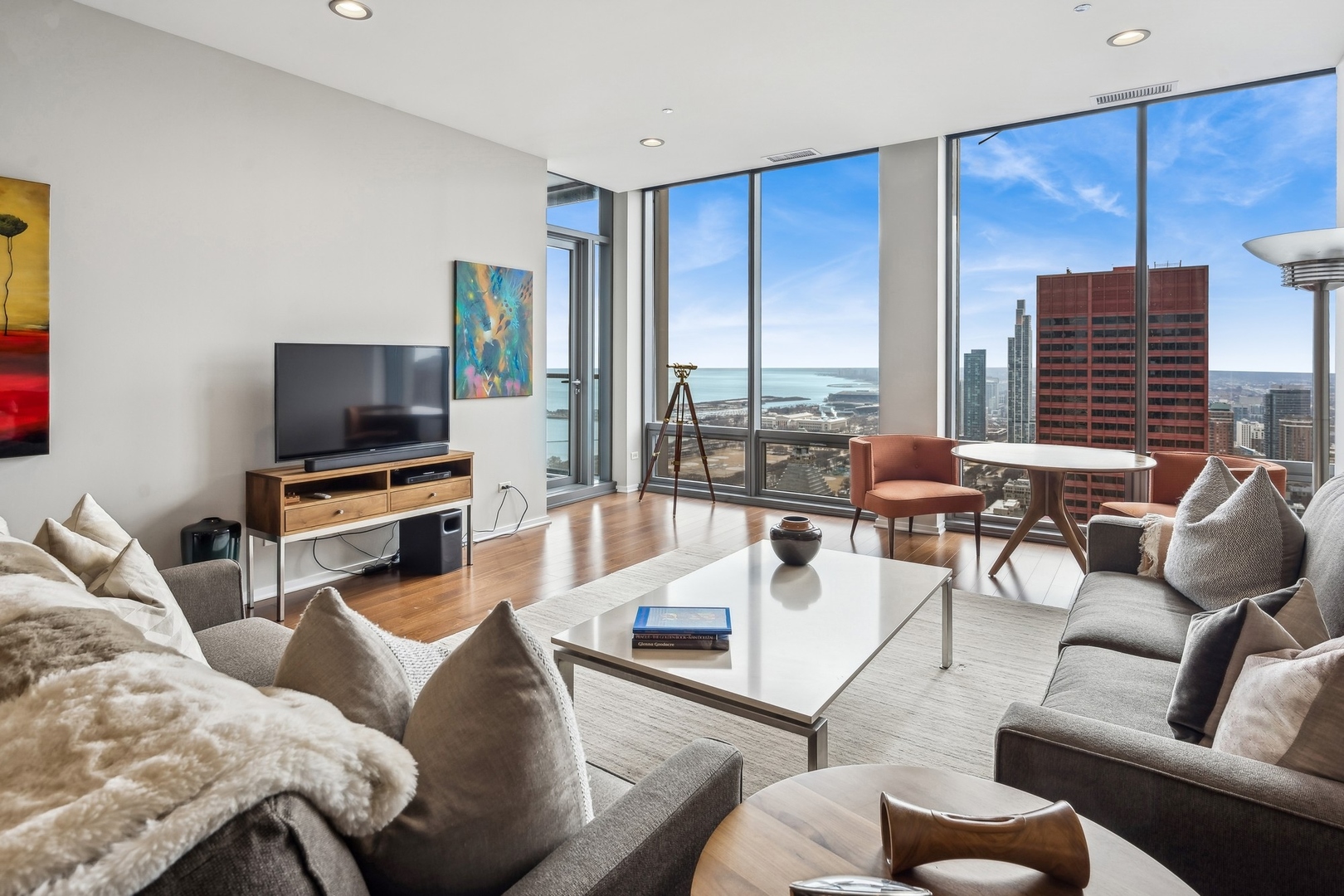 65 E Monroe Street 4605