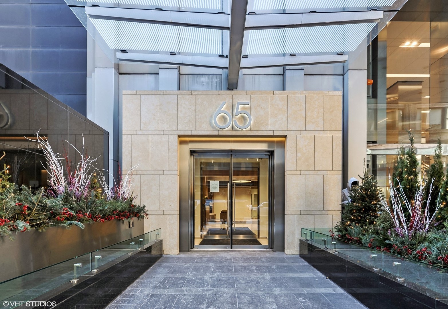 65 E Monroe Street 4605