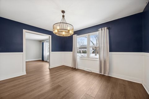 Tiny photo for 602 Prairie Avenue, Downers Grove, IL 60515 (MLS # 12572922)