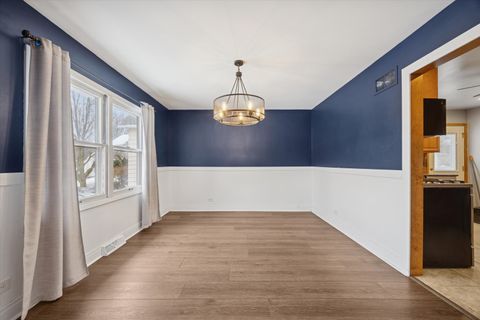 Tiny photo for 602 Prairie Avenue, Downers Grove, IL 60515 (MLS # 12572922)