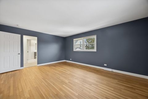 Tiny photo for 602 Prairie Avenue, Downers Grove, IL 60515 (MLS # 12572922)