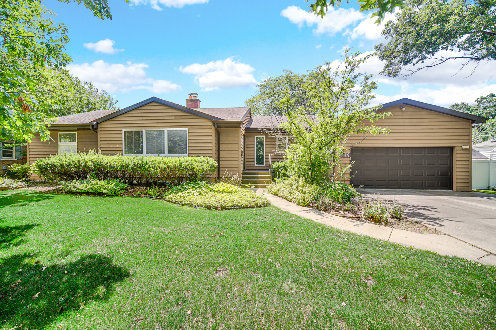 7249 W 109th Place