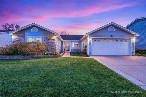 Tiny photo for 111 Brookside Drive, Glendale Heights, IL 60139 (MLS # 12624628)