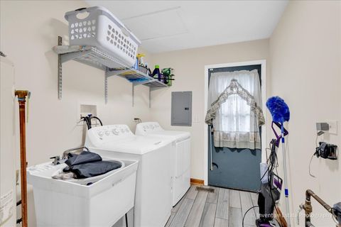 Tiny photo for 111 Brookside Drive, Glendale Heights, IL 60139 (MLS # 12624628)