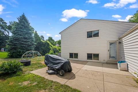 Tiny photo for 1833 S Lincoln Street, Lombard, IL 60148 (MLS # 12713830)