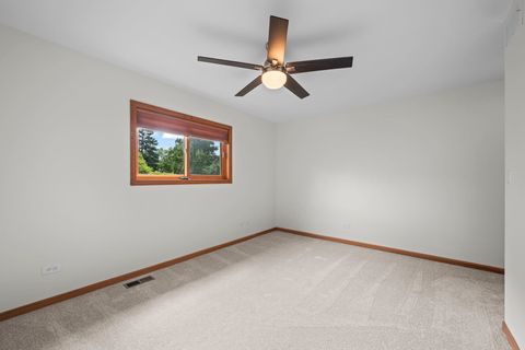 Tiny photo for 1833 S Lincoln Street, Lombard, IL 60148 (MLS # 12713830)