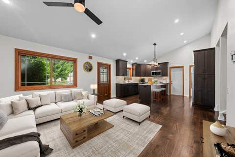 Tiny photo for 1833 S Lincoln Street, Lombard, IL 60148 (MLS # 12713830)