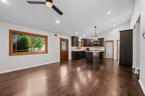 Tiny photo for 1833 S Lincoln Street, Lombard, IL 60148 (MLS # 12713830)