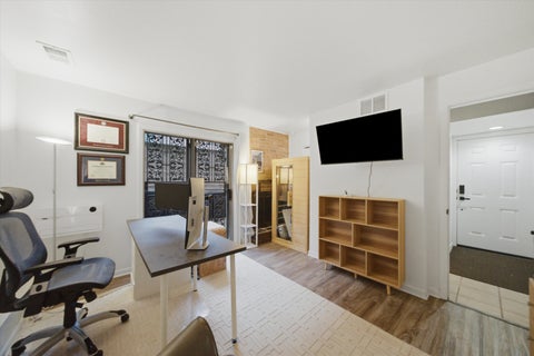 Tiny photo for 1853 N Cleveland Avenue #H, Chicago, IL 60614 (MLS # 12774571)
