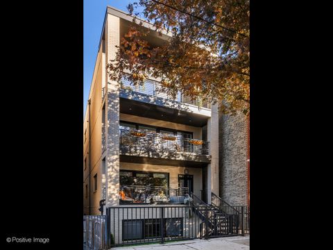 1446 W Chestnut Street 2 Chicago IL 60642