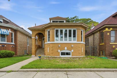 8446 S MARSHFIELD Avenue Chicago IL 60620
