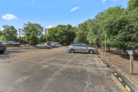 Tiny photo for 6000 Oakwood Drive #3H, Lisle, IL 60532 (MLS # 12646397)