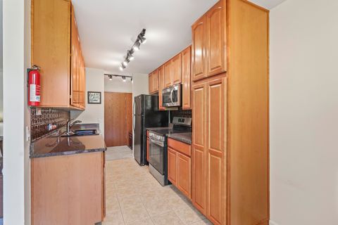 Tiny photo for 6000 Oakwood Drive #3H, Lisle, IL 60532 (MLS # 12646397)