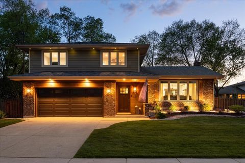 Tiny photo for 534 Summit Drive, Schaumburg, IL 60193 (MLS # 12630333)
