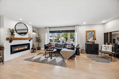 Tiny photo for 534 Summit Drive, Schaumburg, IL 60193 (MLS # 12630333)