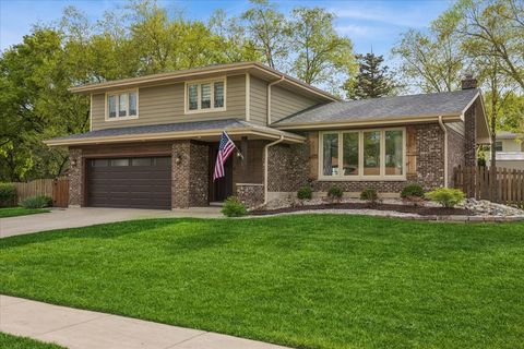 Tiny photo for 534 Summit Drive, Schaumburg, IL 60193 (MLS # 12630333)