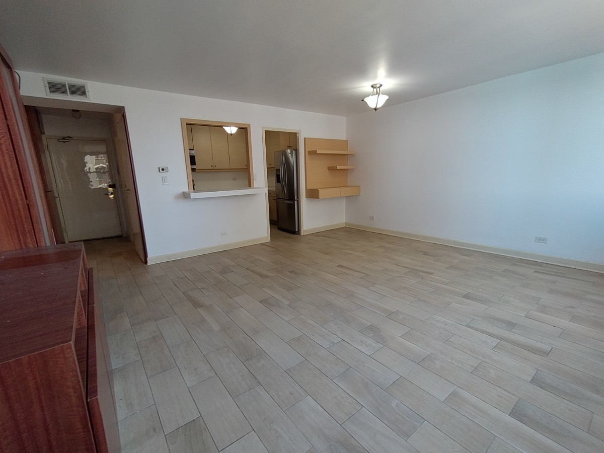6301 N SHERIDAN Road 15C