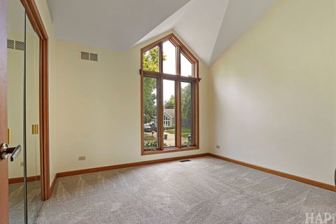 Tiny photo for 1219 Golf View Drive, Woodridge, IL 60517 (MLS # 12708556)