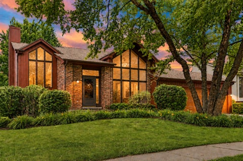 Tiny photo for 1219 Golf View Drive, Woodridge, IL 60517 (MLS # 12708556)