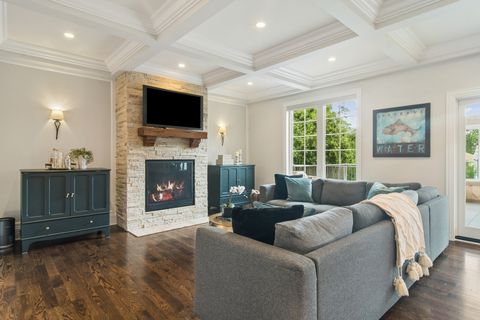 Tiny photo for 824 N Ridge Avenue, Arlington Heights, IL 60004 (MLS # 12681366)