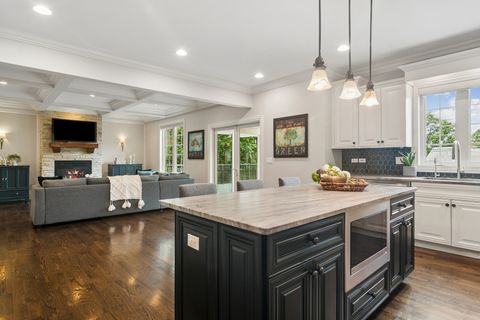 Tiny photo for 824 N Ridge Avenue, Arlington Heights, IL 60004 (MLS # 12681366)