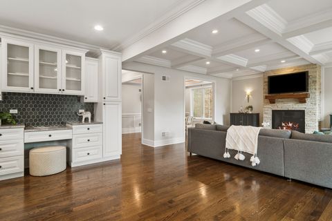Tiny photo for 824 N Ridge Avenue, Arlington Heights, IL 60004 (MLS # 12681366)