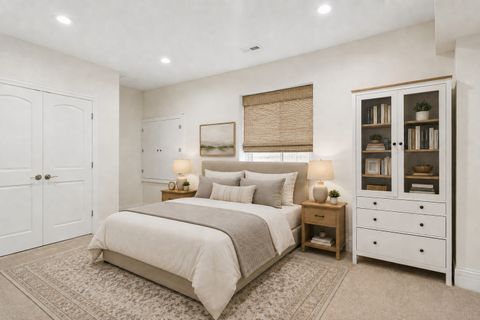 Tiny photo for 824 N Ridge Avenue, Arlington Heights, IL 60004 (MLS # 12681366)