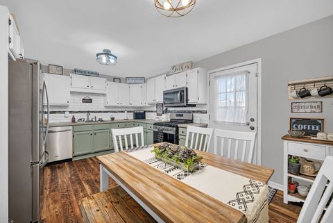 Tiny photo for 323 Fairfax Avenue, Romeoville, IL 60446 (MLS # 12551907)