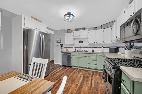 Tiny photo for 323 Fairfax Avenue, Romeoville, IL 60446 (MLS # 12551907)