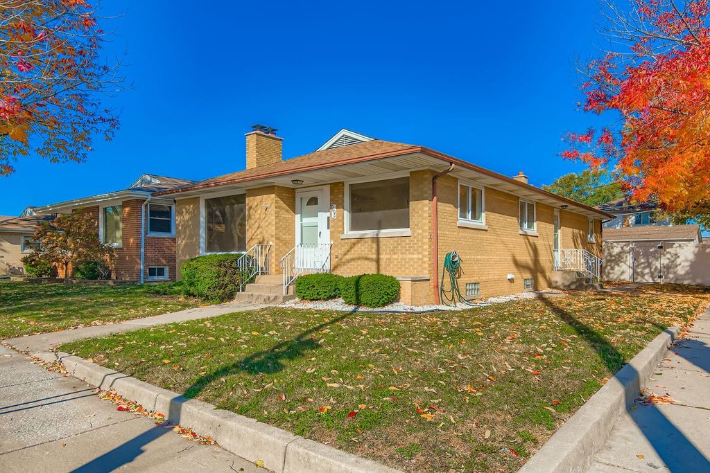 Photo for 3600 W 115th Street, Chicago, IL 60655 (MLS # 12506146)