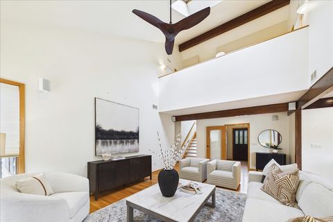 Tiny photo for 131 W Everett Road, Lake Forest, IL 60045 (MLS # 12601030)