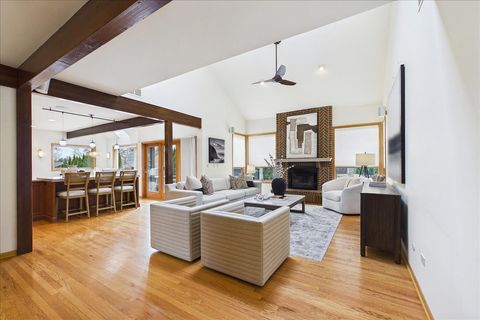 Tiny photo for 131 W Everett Road, Lake Forest, IL 60045 (MLS # 12601030)