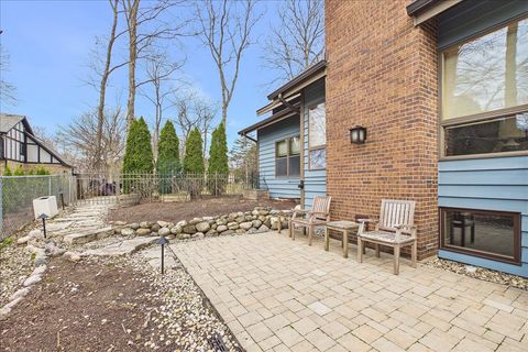 Tiny photo for 131 W Everett Road, Lake Forest, IL 60045 (MLS # 12601030)