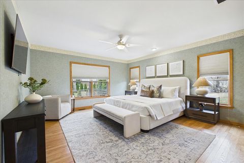 Tiny photo for 131 W Everett Road, Lake Forest, IL 60045 (MLS # 12601030)