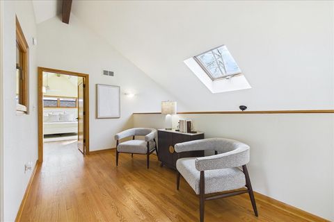 Tiny photo for 131 W Everett Road, Lake Forest, IL 60045 (MLS # 12601030)