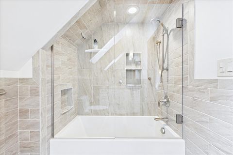 Tiny photo for 131 W Everett Road, Lake Forest, IL 60045 (MLS # 12601030)