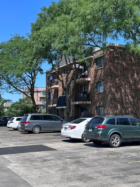 Tiny photo for 5408 Chateau Drive #3, Rolling Meadows, IL 60008 (MLS # 12707527)