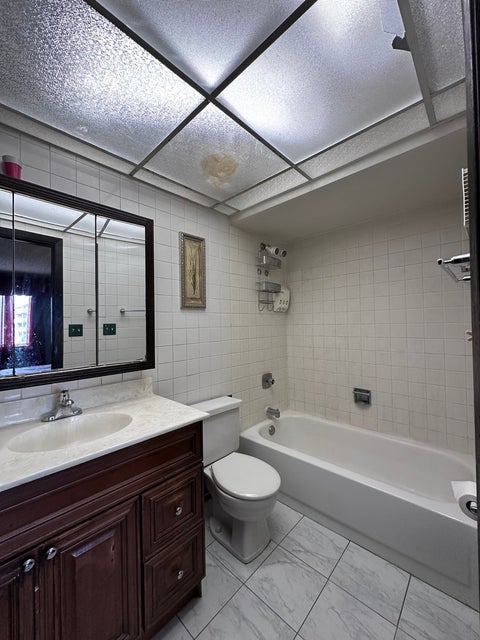 Tiny photo for 5408 Chateau Drive #3, Rolling Meadows, IL 60008 (MLS # 12707527)