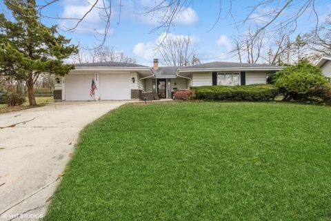 A home in Glen Ellyn