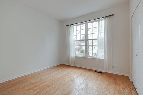 Tiny photo for 1090 Village Lane, Gurnee, IL 60031 (MLS # 12520750)