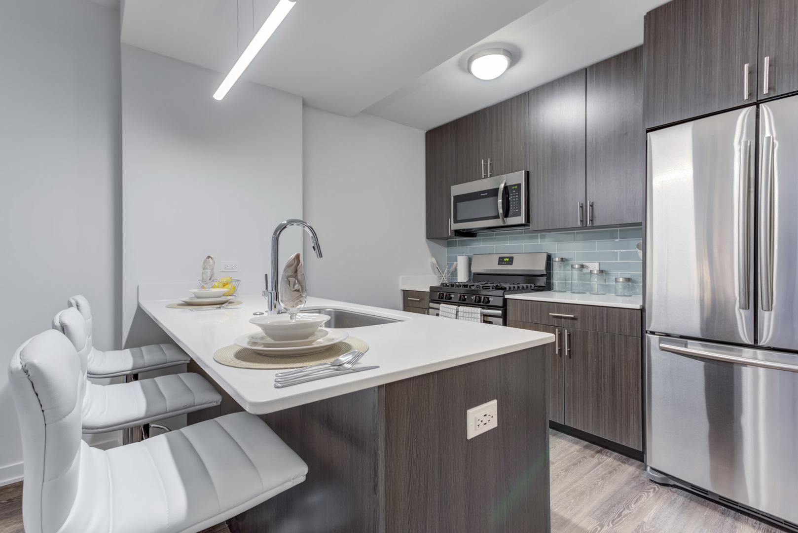 1325 N Wells Street 709