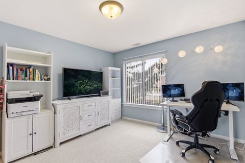 Tiny photo for 263 S Clubhouse Drive #205, Palatine, IL 60067 (MLS # 12575089)