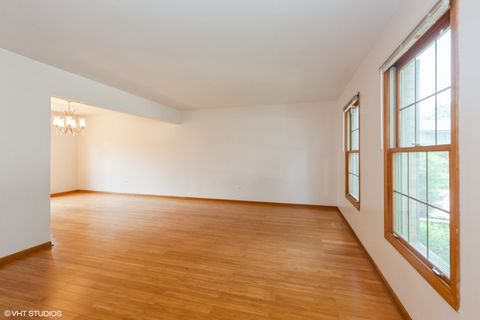 Tiny photo for 8885 Dryden Street, Woodridge, IL 60517 (MLS # 12598240)