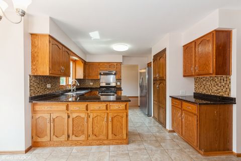 Tiny photo for 8885 Dryden Street, Woodridge, IL 60517 (MLS # 12598240)